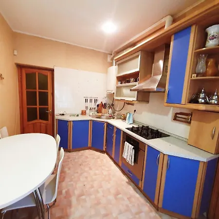 Lama House *